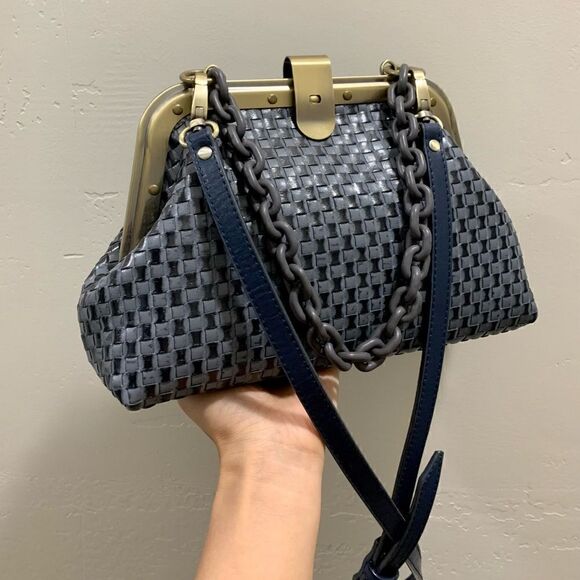 Chic Design Handmade Genuine Woven Leather Push Lock Clutch/Wristlet/Crossbody - Picture 7 of 16